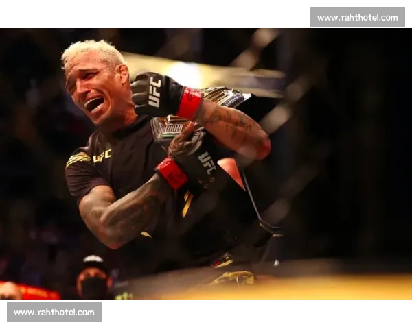 从宿敌到传奇普瓦里尔对决康纳的恩怨与巅峰之战三番较量背后的命运回响